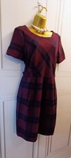 Hobbs Size 10 Red Navy Check
