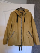 STUNNING MUSTARD YELLOW RAIN