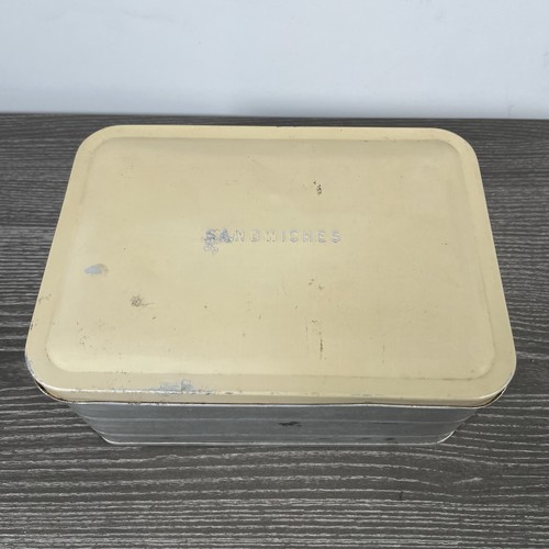 Vintage sandwich box tin - /,
