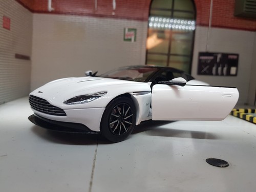 Aston martin db11 - aston,