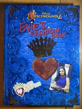 Descendants 2 Evie's Fashion