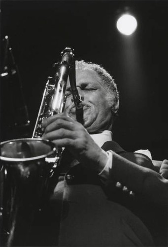 Dexter gordon blows the tenor - gordon,
