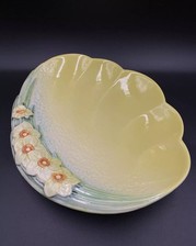 Beswick Daffodil Dish Yellow Scalloped Edge Vintage