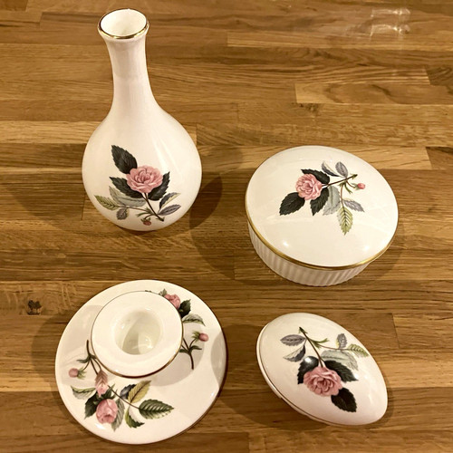Wedgwood hathaway rose - hathaway, candle