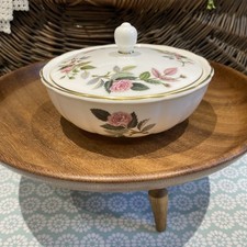 Wedgewood Hathaway Rose Bone