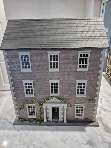 Dolls house beautiful - -,