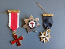 Collection of 3  metallic