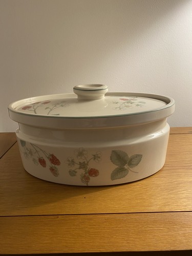 Wedgwood raspberry cane - wedgwood,