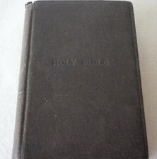 Cambridge Press Gilt Edges Holy Bible  Fingertip Index Presented 1932 Ruby MO