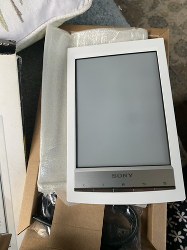 Sony reader unused box - reader,