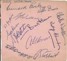 Luton Town - 1950/51  - Rare hand signed page x 12