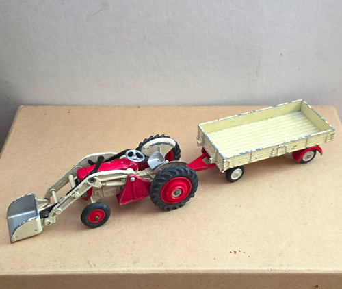 Diecast farm tractor - diecast, with