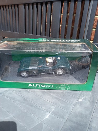 Autoart scale diecast - autoart, 1/18