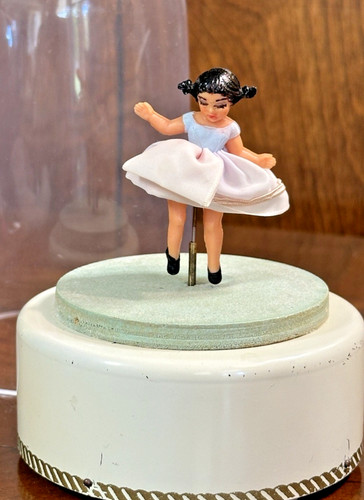 Vintage reuge dancing - vintage,
