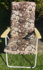 Vintage Floral Padded Lounger