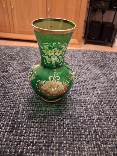 Pretty vintage green - vase, 15cm