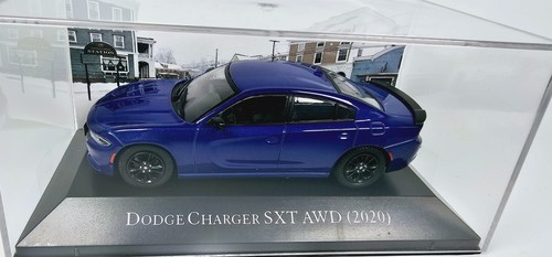 Diecast dodge charger sxt - 1/43,