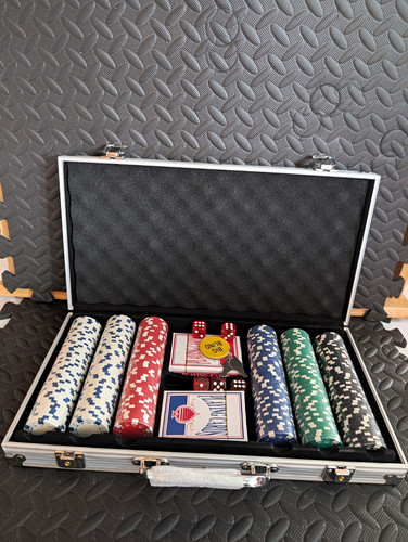 300 poker chip set - 300,