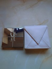 Vera Wang Wedgwood Compact