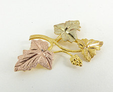 10 Ct Black Hills Gold Brooch