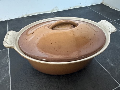 Creuset vintage brown - le,
