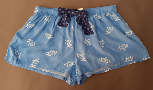 Gilly hicks blue white floral - white,