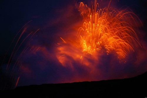 Kilauea volcano erupting - volcano,