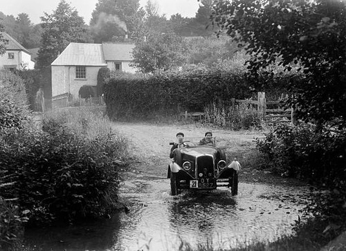 Motor racing bsa wheeler in - 3-wheeler,