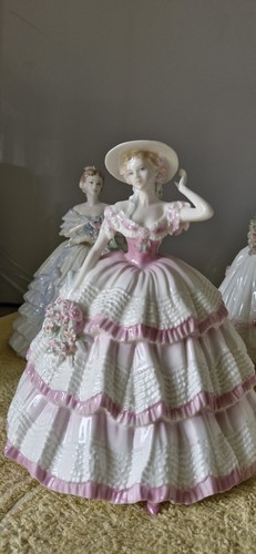 Coalport four flowers - four,