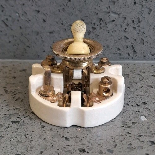 Two way ceramic - way, switch