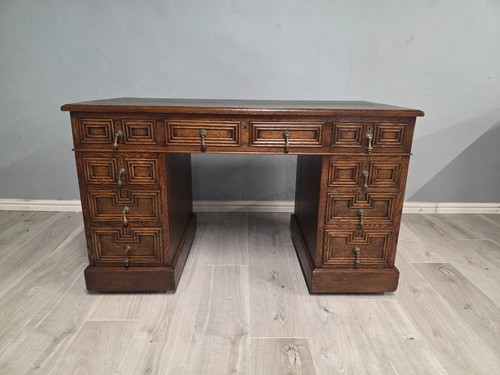 1920s oak jacobean style - 1920s,