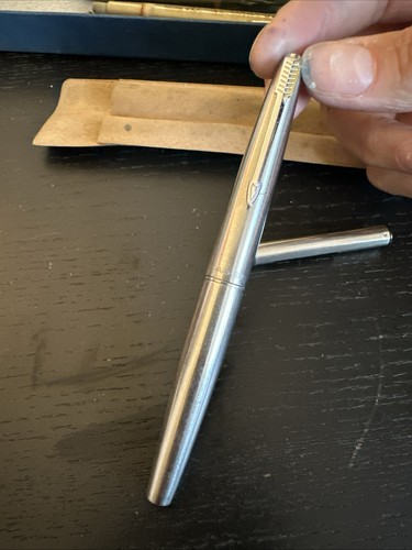 Parker 585 fountain pen