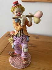 Vintage Leonardo Collection Clown Figurine with Flute and Balloons 1997(England)