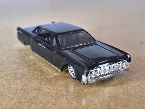 Hot wheels lincoln - hot, 64