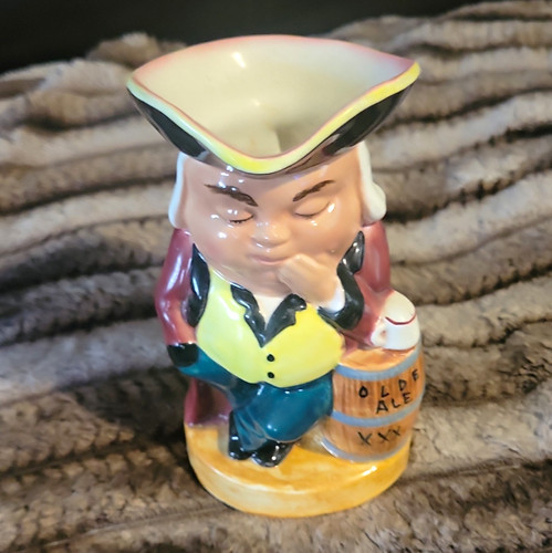 Wadeheath ceramic man - ceramic, figurine