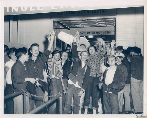 1955 crowd crew - 1955,