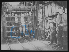 MEN IN CAGE C1920 Magic