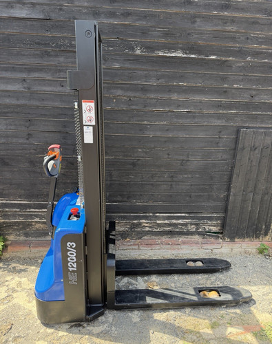 Solidhub he1200 pallet lift - solidhub,