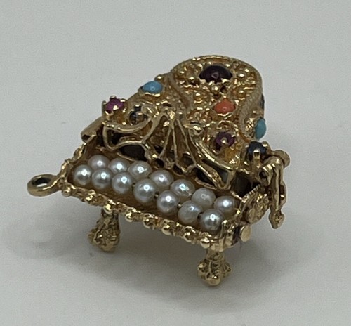 Vintage 14k baby grand - baby, piano
