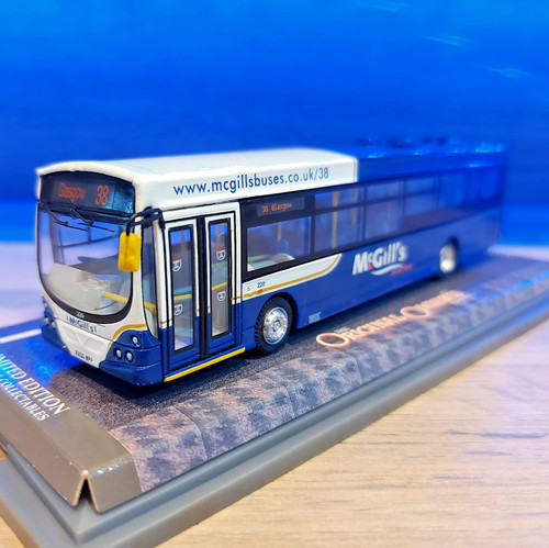 Corgi om46016a volvo b7rle - corgi,