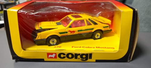 Corgi 370 ford cobra mustang - corgi,