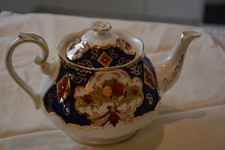 Royal Albert “Heirloom”