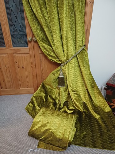 Green interlined velvet - interlined,