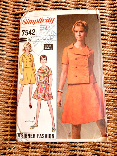 Vintage 1960s simplicity - vintage,