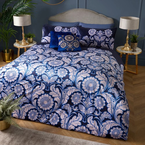 Laurence llewelyn bowen llb - laurence,