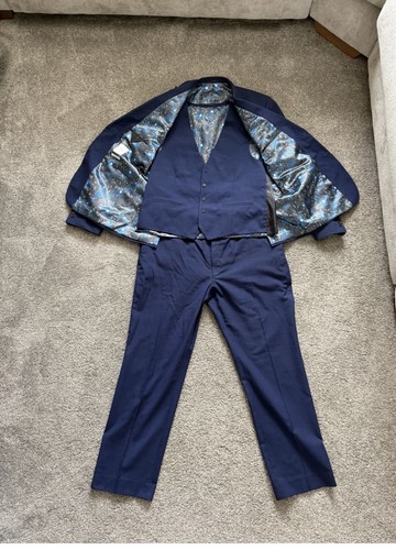 Next piece suit - next,