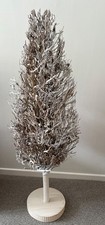 White twig tree - natural materials. 140 cm tall. 40 cm wide. 
