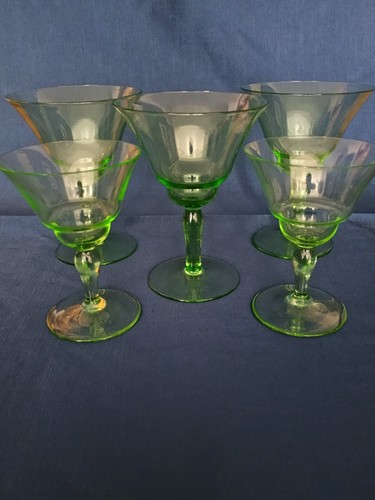 Vintage cordial cocktail - ,