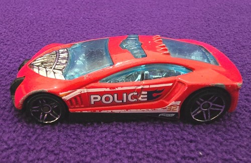 Hot wheels mattel - hot,