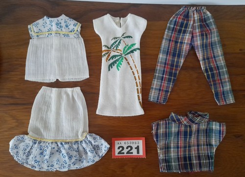 Sindy doll clothing vintage - ,
